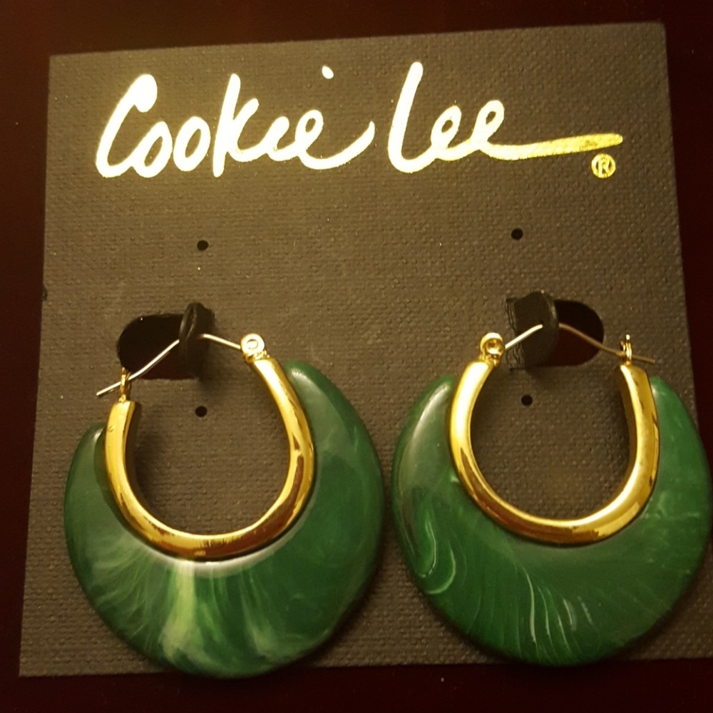 Cookie Lee gold and green marble look hoop earring